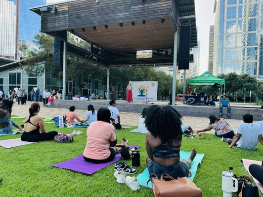 Discovery Green by null