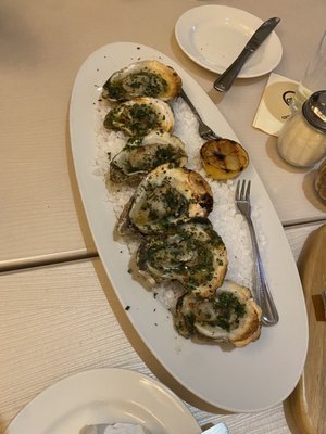 Tides Oyster Bar by null