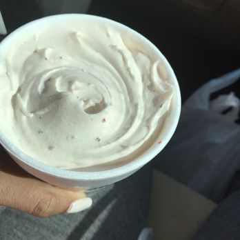 Cook Out - Strawberry cheesecake milkshake delicious - Burgers Near Me - Memphis, Tennessee Cook Out - Strawberry cheesecake milkshake delicious - Burgers Near Me - Memphis, Tennessee