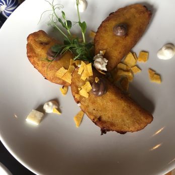 Hugo's - Mexican Near Me - Houston, Texas