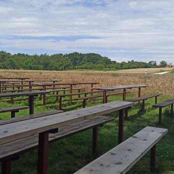 Zum Felsenkeller - Beer Garden Near Me - Kalchreuth, BY Zum Felsenkeller - Beer Garden Near Me - Kalchreuth, BY