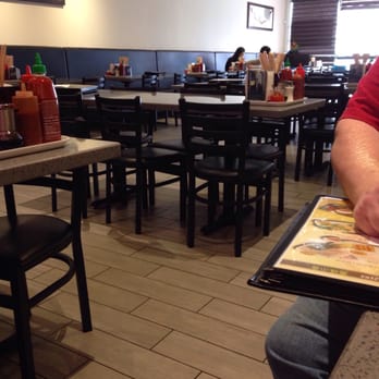 Pho Viet Xpress - Dining room - Vietnamese Near Me - Vaughan, Ontario Pho Viet Xpress - Dining room - Vietnamese Near Me - Vaughan, Ontario