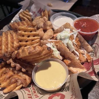 Applebee's Grill + Bar - Triple app shrimp fries tacos - American Near Me - Woodbridge, New Jersey