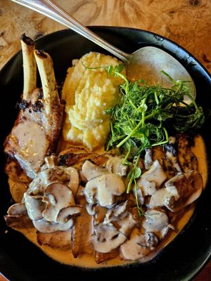 Silverlake Bistro by null
