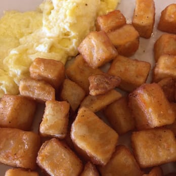 Pine Country Restaurant - Potatoes I swear I ate in the cafeteria in college. Good but wish they were homemade. :/ - Breakfast & Brunch Near Me - Williams, Arizona