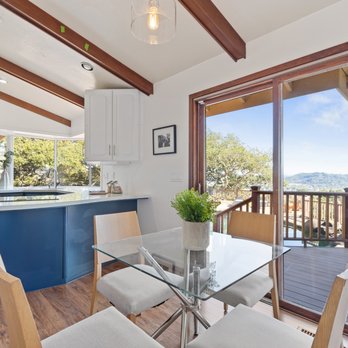 Craig Ackerman - Ackerman Realty Group - 80 Corte Precita kitchen and dining area with deck access - Real Estate Services Near Me - San Francisco, California Craig Ackerman - Ackerman Realty Group - 80 Corte Precita kitchen and dining area with deck access - Real Estate Services Near Me - San Francisco, California