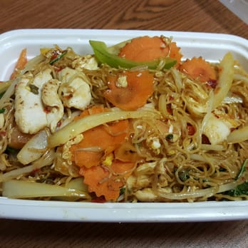 Thai Inbox - Inbox Kee Mao with chicken - Thai Near Me - Wilmette, Illinois