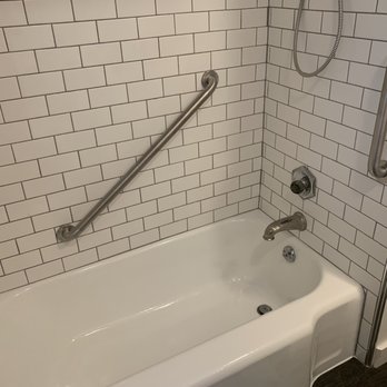 Miracle Method Surface Refinishing - Looks like a brand new tub and the grab bars add much needed safety for our older parents - Refinishing Services Near Me - Tacoma, Washington