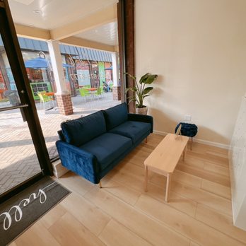 Dear Lash - Waiting Area - Eyelash Service Near Me - Tuckahoe, New York Dear Lash - Waiting Area - Eyelash Service Near Me - Tuckahoe, New York
