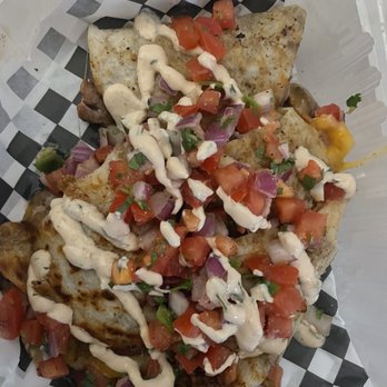 Sabroso Mobile Kitchen - Tri tip quesadilla - Food Trucks Near Me - Santa Ana, California Sabroso Mobile Kitchen - Tri tip quesadilla - Food Trucks Near Me - Santa Ana, California