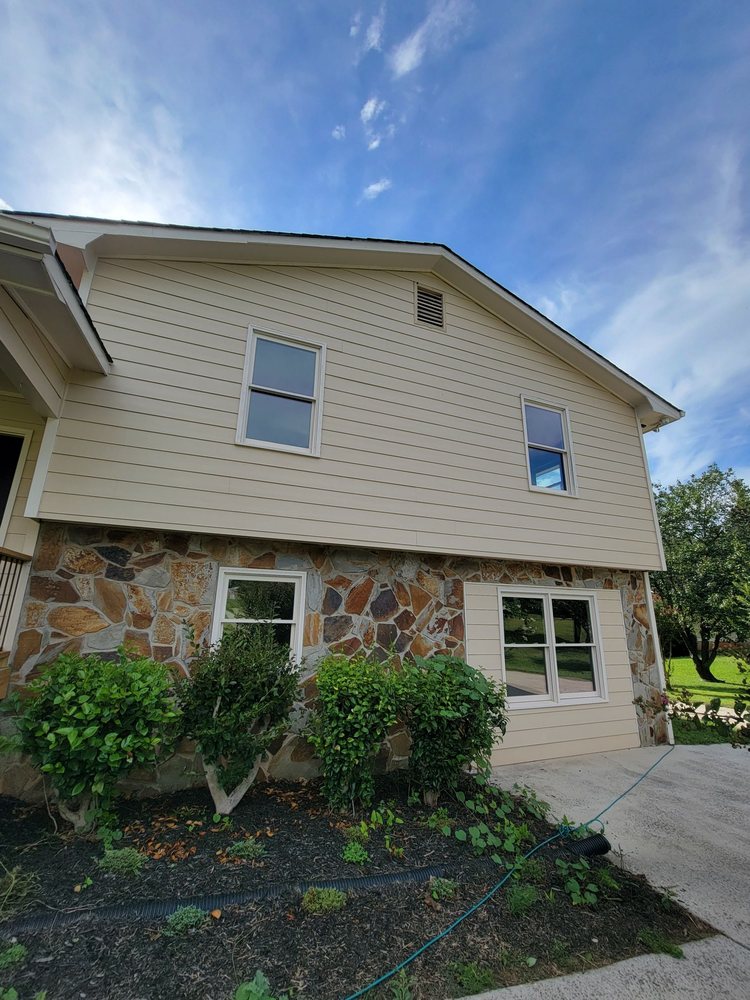 Slide of AEC King Construction