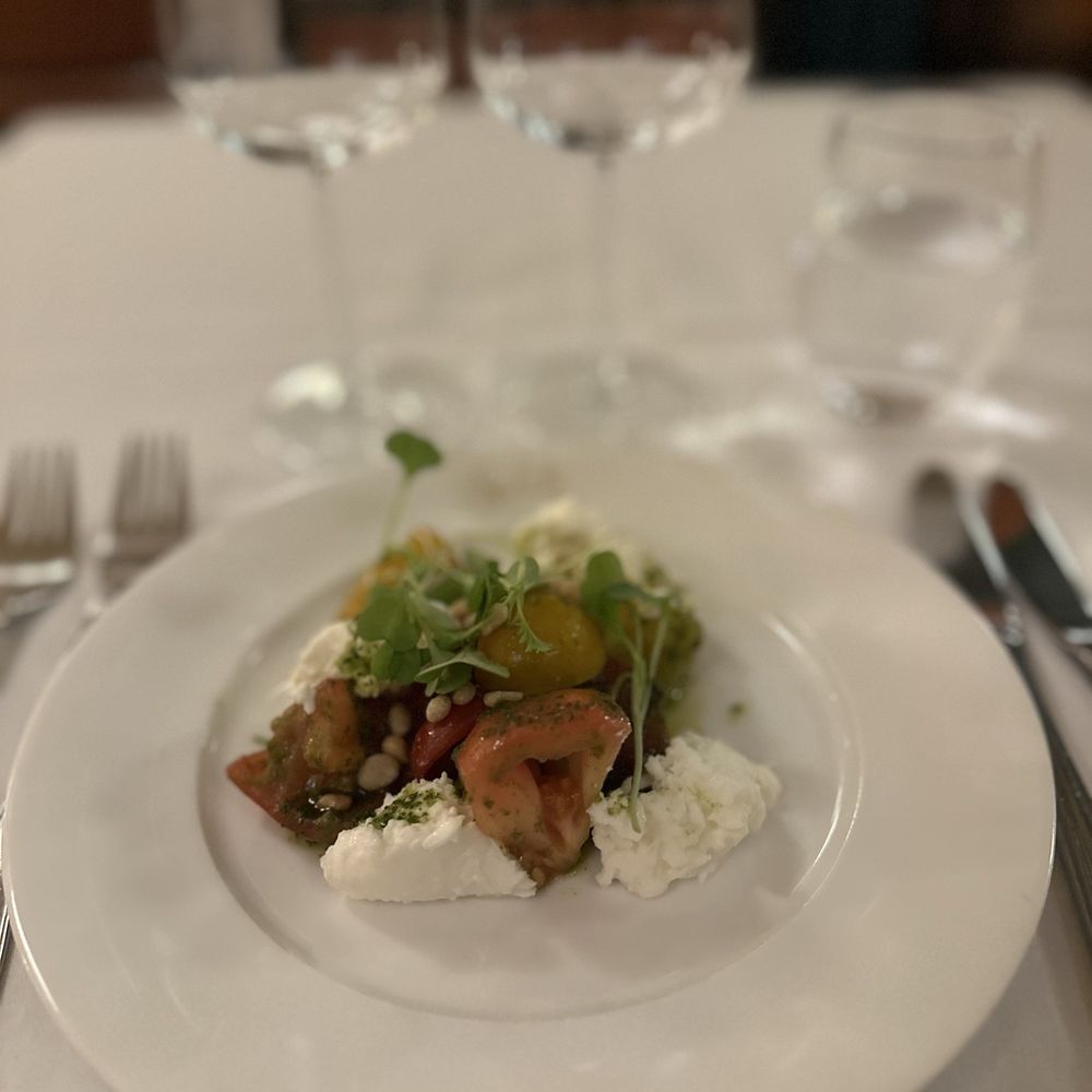 Elite - Tomato salad with buffalo mozzarella cheese - Scandinavian Near Me - Helsinki, 18
