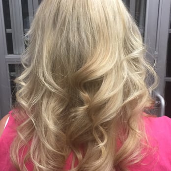 TWIST Salon - Finally great colouring , no brassiness and brought out my natural curl with volume. - Hair Salons Near Me - Charlotte, North Carolina TWIST Salon - Finally great colouring , no brassiness and brought out my natural curl with volume. - Hair Salons Near Me - Charlotte, North Carolina