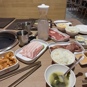Back Street Bbq & Sushi - Barbeque Near Me - Hanover Park, Illinois