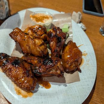 Dinosaur Bar-B-Que - 6 Bar-B-Que Wings mild with blue cheese - Barbeque Near Me - New York, New York Dinosaur Bar-B-Que - 6 Bar-B-Que Wings mild with blue cheese - Barbeque Near Me - New York, New York