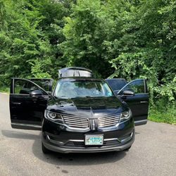 U. S. Airport Transportation - Lincoln MKX