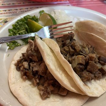 Taqueria H. Santoyo - Buche taco on the left - Mexican Near Me - Red Oak, Texas