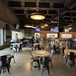 1623 Brewing - Seating and ambiance