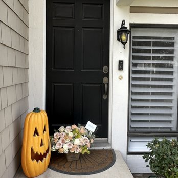 Le Fleur IV - Same-day delivery - Florists Near Me - Costa Mesa, California Le Fleur IV - Same-day delivery - Florists Near Me - Costa Mesa, California