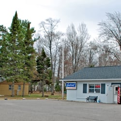Colonial House Laundromat