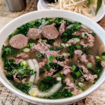 Pho Banh Mi - Phó Special - flavorful, fresh and served hot. - Vietnamese Near Me - Los Altos, California Pho Banh Mi - Phó Special - flavorful, fresh and served hot. - Vietnamese Near Me - Los Altos, California
