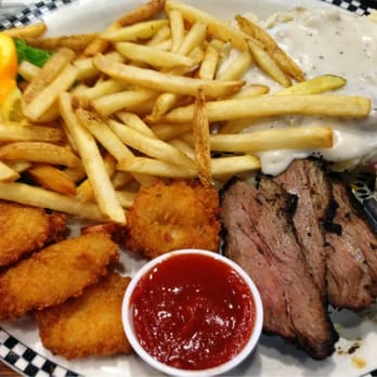 Black Bear Diner Tracy - Tri-tip and friend shrimp! - American Near Me - Tracy, California