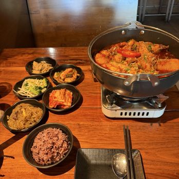 HanEuem - Dakdoritang and banchans - Korean Near Me - Los Angeles, California HanEuem - Dakdoritang and banchans - Korean Near Me - Los Angeles, California