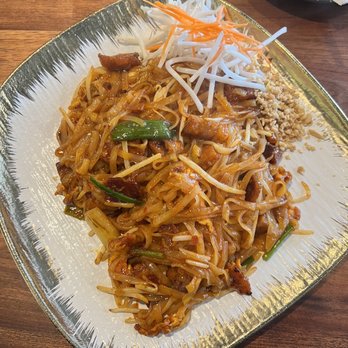 Siam Station - Pad Thai with crispy pork - Thai Near Me - Cupertino, California
