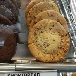 Tim Hortons - First time I see a filled cookie!!...