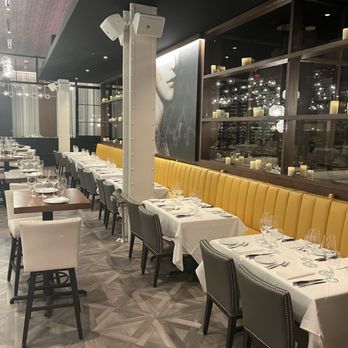 Steak 48 - Long bar - Steakhouses Near Me - Beverly Hills, California Steak 48 - Long bar - Steakhouses Near Me - Beverly Hills, California