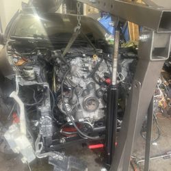 J&M Automobile Services - Your car needs a engine replacement come to us, we're specialized on that