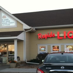 Rapids Liquor - Storefront