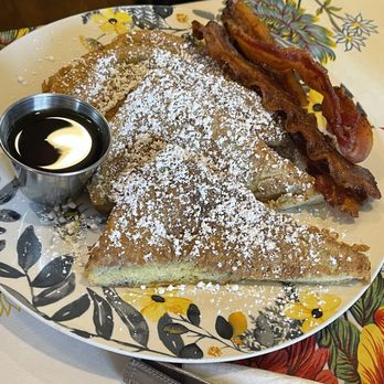 The Farmer's Table Cafe - French Toast - Breakfast & Brunch Near Me - Fayetteville, Arkansas The Farmer's Table Cafe - French Toast - Breakfast & Brunch Near Me - Fayetteville, Arkansas
