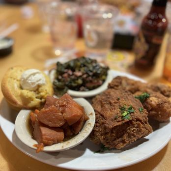 Lo-Lo's Chicken & Waffles - 3 Three Pieces Of Chicken (Southern Fried)Candy Sweets Collard Greens - Southern Near Me - Phoenix, Arizona