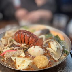Tasty Pot - This is one of my favorite plates seafood