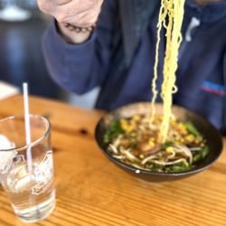 Tanpopo Ramen and Sake Cafe - Waves: (Veg Broth Base+Veg Ramen)