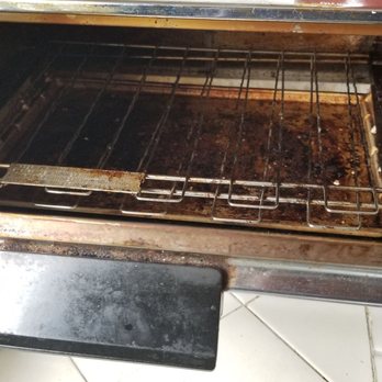 Oceana Marina - The place had a nasty toaster in the place and the bathroom was full of mold - Guest Houses Near Me - Marina del Rey, California