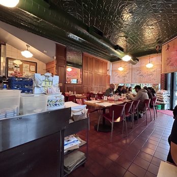 Uncle Mike's Place - Inside - Breakfast & Brunch Near Me - Chicago, Illinois