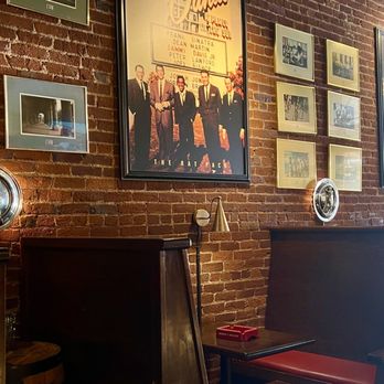 Havana Garage - Booths - Cigar Bars Near Me - Omaha, Nebraska Havana Garage - Booths - Cigar Bars Near Me - Omaha, Nebraska