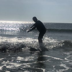 Drake Hickman Surfing school