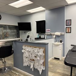 Darkwater Tattoo Shop - Tattoo stations