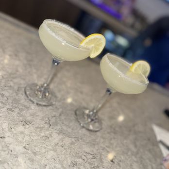 Hooky Entertainment Hutto - Lemon Drop Martinis - Cinema Near Me - Hutto, Texas Hooky Entertainment Hutto - Lemon Drop Martinis - Cinema Near Me - Hutto, Texas