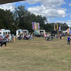 Harvest Fields Corn Maze & Hay Ride - Great food vendors at the corn maze.