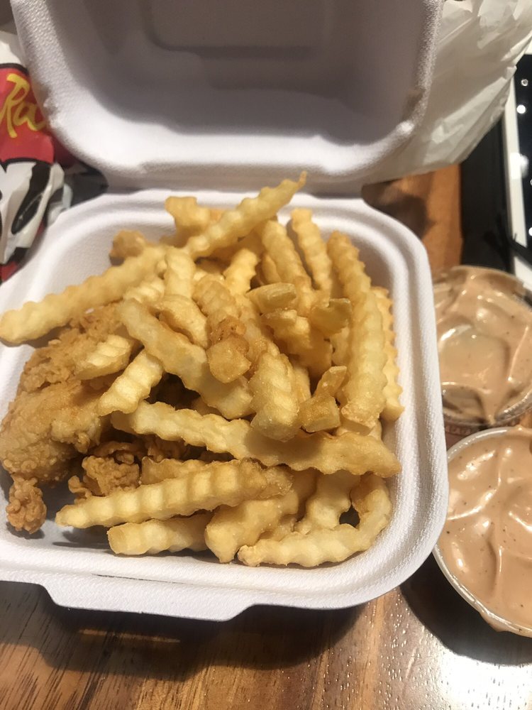 RAISING CANE’S CHICKEN FINGERS 21 Photos & 16 Reviews Fast Food 302 15th Ave SE