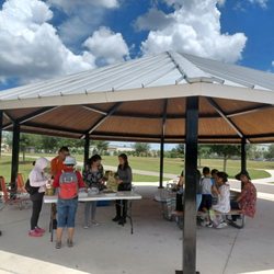 Lakeside Village Park - Pavilion with picnic tables