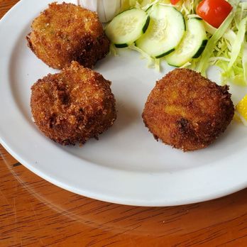 Bayside Cafe - Crab cakes. Should have placed a double order! - Mexican Near Me - Morro Bay, California