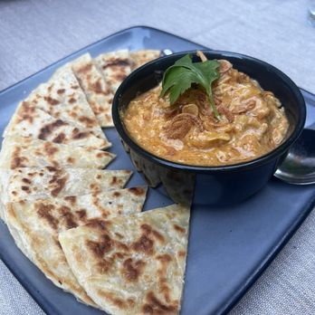 Pusadee's Garden - Roti with yellow curry - Thai Near Me - Pittsburgh, Pennsylvania