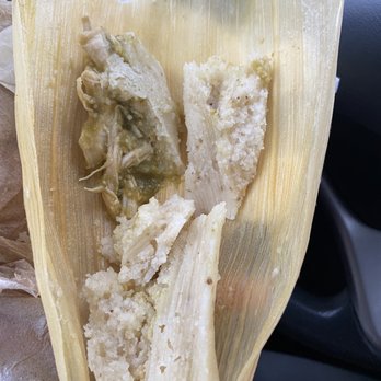 Chilo Y Chela - Green chicken tamale, that's all the meat and sauce. - Mexican Near Me - Chicago, Illinois