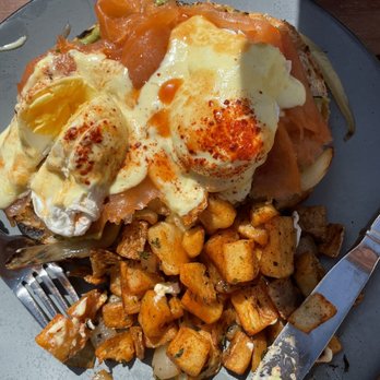 Finch & Fork - Santa Barbara Eggs Benedict - New American Near Me - Santa Barbara, California