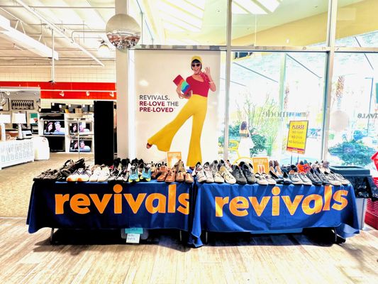 Revivals Stores - Palm Springs by null